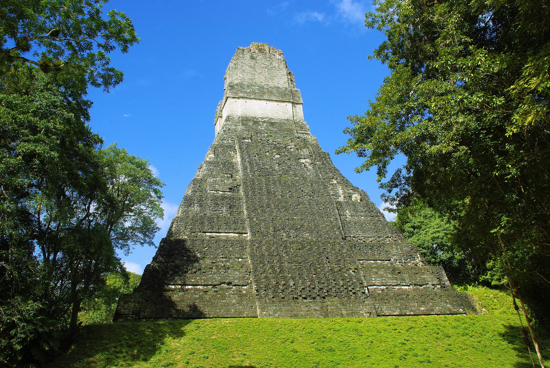 Circuit GUATEMALA - BELIZE - Pe urmele mayașilor, de la Chichicastenango la Blue Hole 